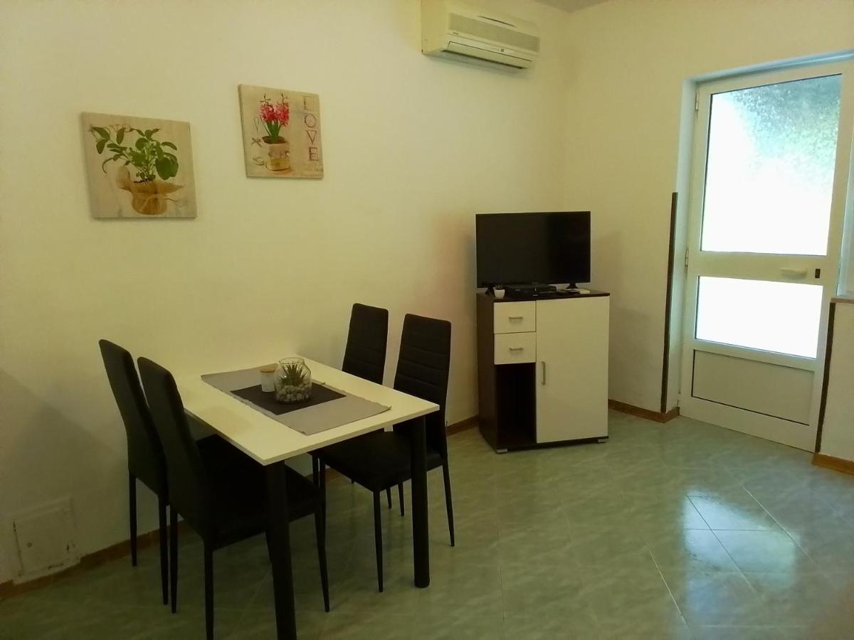Apartman Leni Πόρετς Εξωτερικό φωτογραφία